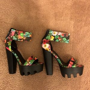 MULTICOLORED FLORAL HIGH HEEL SANDALS